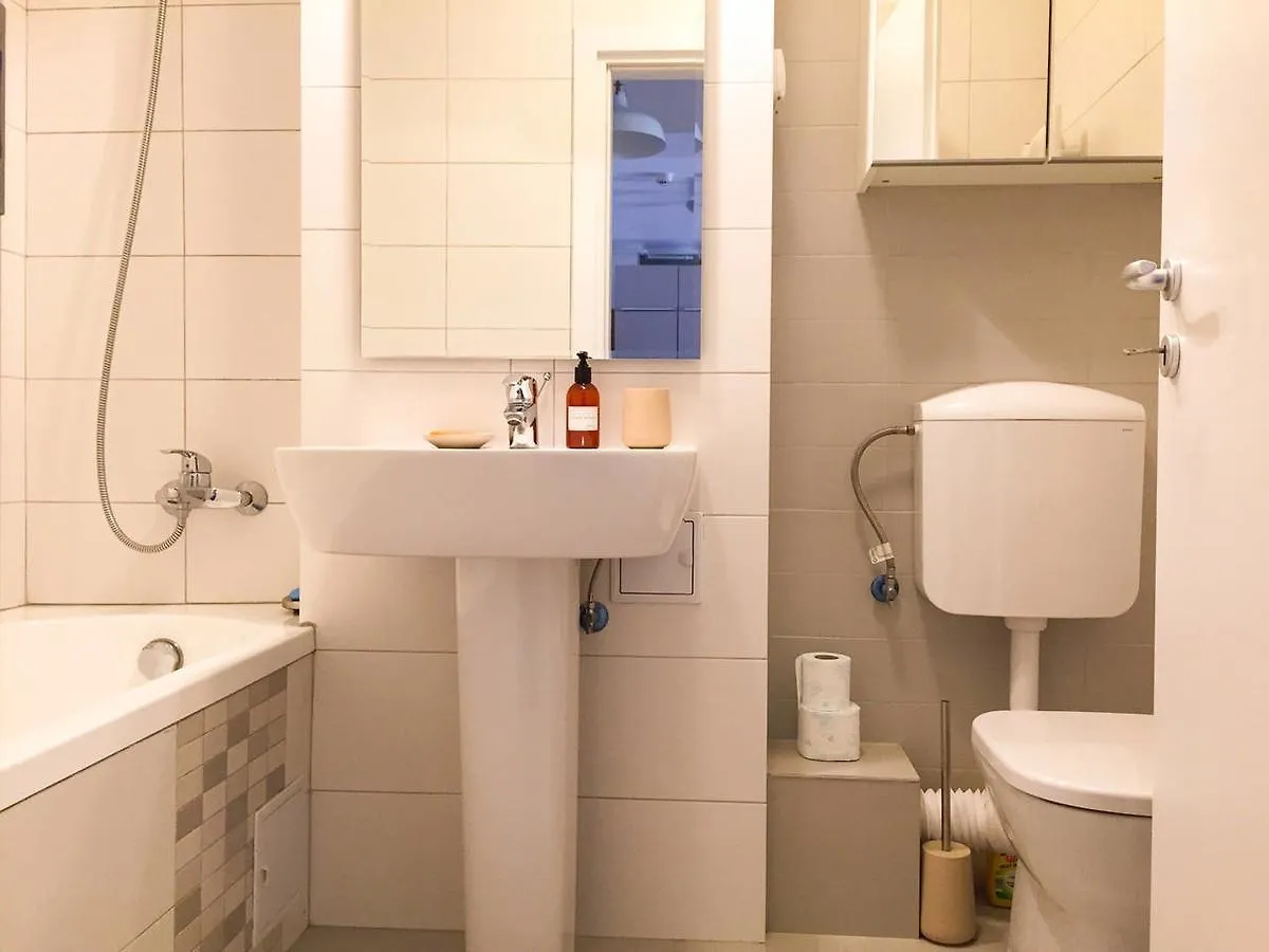 New Stylish Flat Near Old Town Apartment Bucureşti